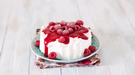 Cheesecake et coulis de framboise