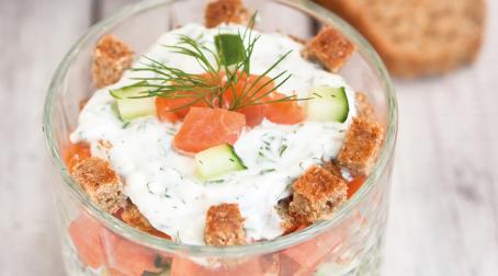 Mes Recettes facile express rapide image verrine fromage frais saumon concombre ciboulette