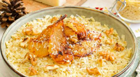 Orzotto de Noël au parmesan et poires caramélisées